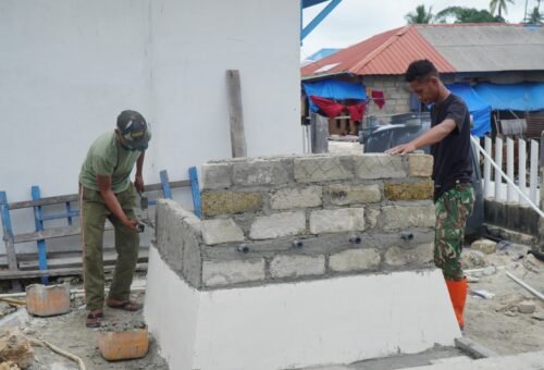 Proyek Penyediaan Air Bersih di Desa Umbele Lama Terus Berjalan, Satgas TMMD Lakukan Pemasangan Tandon