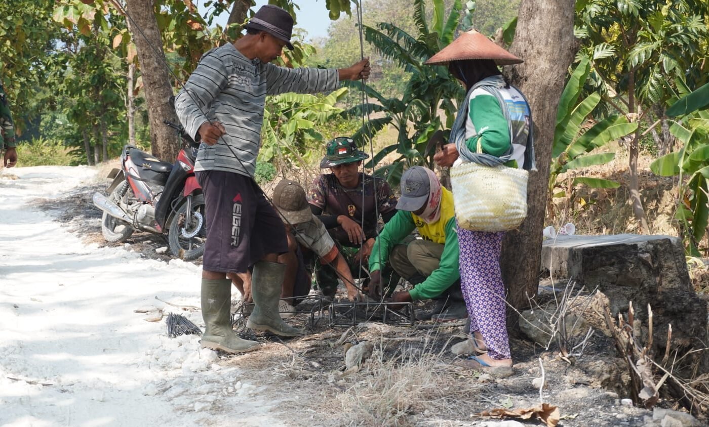 Pembangunan Tandon Air di Desa Tlemang, Kolaborasi Antara Satgas TMMD dan Masyarakat