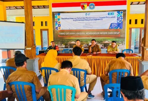 Pendampingan Program Digitalisasi Desa oleh Danki Satgas TMMD Ke-129