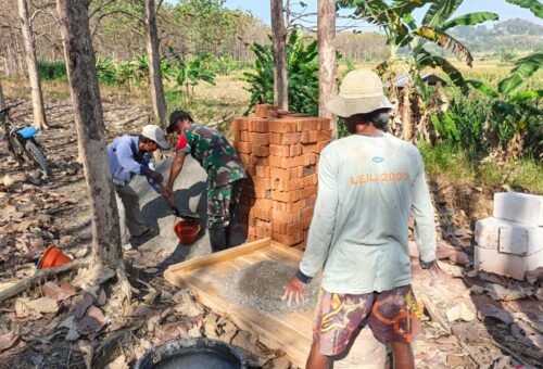 Inovasi Irigasi untuk Pertanian Jagung di Desa Tlemang melalui TMMD 129