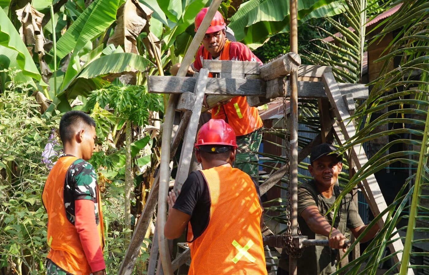Kegiatan TMMD Mempercepat Pembangunan Sumur Bor di Desa Bandar Raya