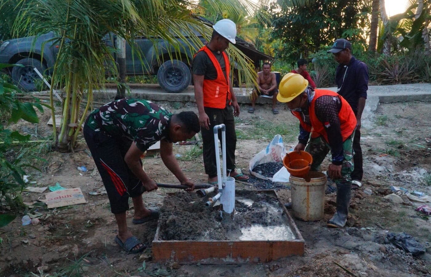 Pemasangan Mesin Air Menandai Selesainya Proyek Sumur Bor TMMD Ke-129