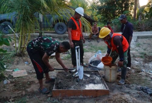Pemasangan Mesin Air Menandai Selesainya Proyek Sumur Bor TMMD Ke-129