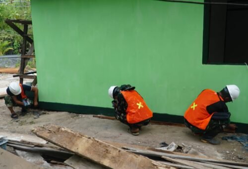 Penguatan Program RTLH oleh Satgas TMMD Ke-129 Kodim 1011/KLK di Kapuas