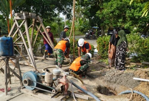 Kolaborasi Antara Satgas TMMD dan Komunitas Lokal Dalam Pembangunan RTLH Ibu Rini