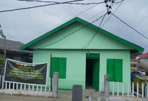 Penyelesaian Renovasi RTLH Bapak Suhardin Meningkatkan Kebersamaan di Desa Umbele Lama