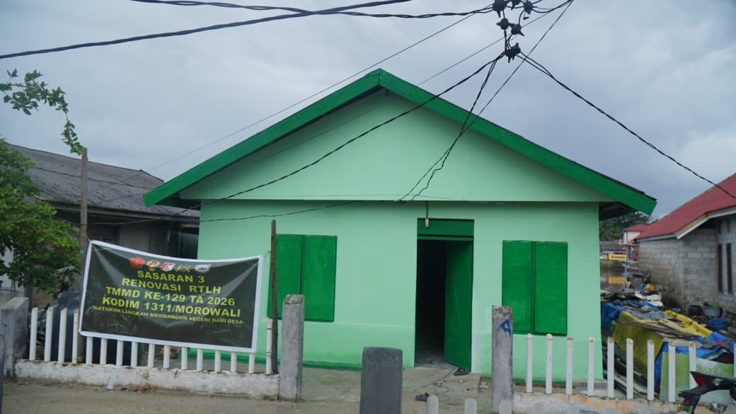 Penyelesaian Renovasi RTLH Bapak Suhardin Meningkatkan Kebersamaan di Desa Umbele Lama