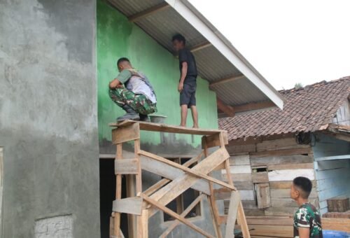 Progres Rehabilitasi RTLH, Satgas TMMD ke-129 Kodim 0412/LU Memasuki Pengecatan