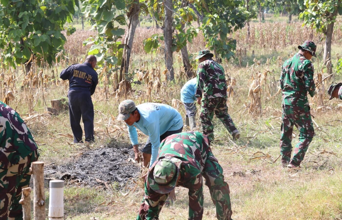 Air Bersih Jadi Prioritas, Satgas TMMD 129 Wujudkan Kepedulian Lewat Pembersihan Titik Mata Air