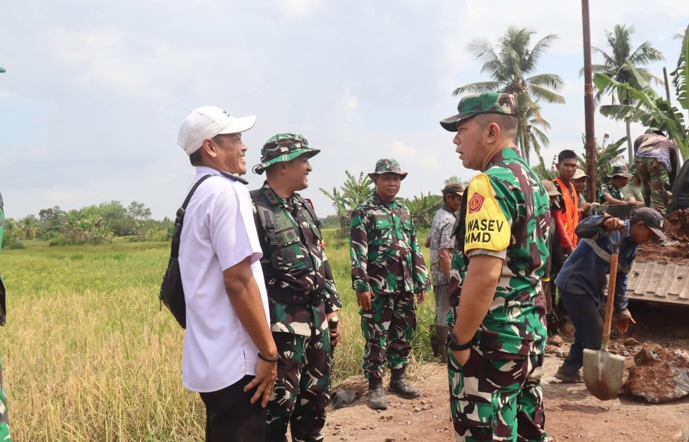 Pengawasan Kualitas TMMD Ke-129 Oleh Dandim 1011/Kuala Kapuas