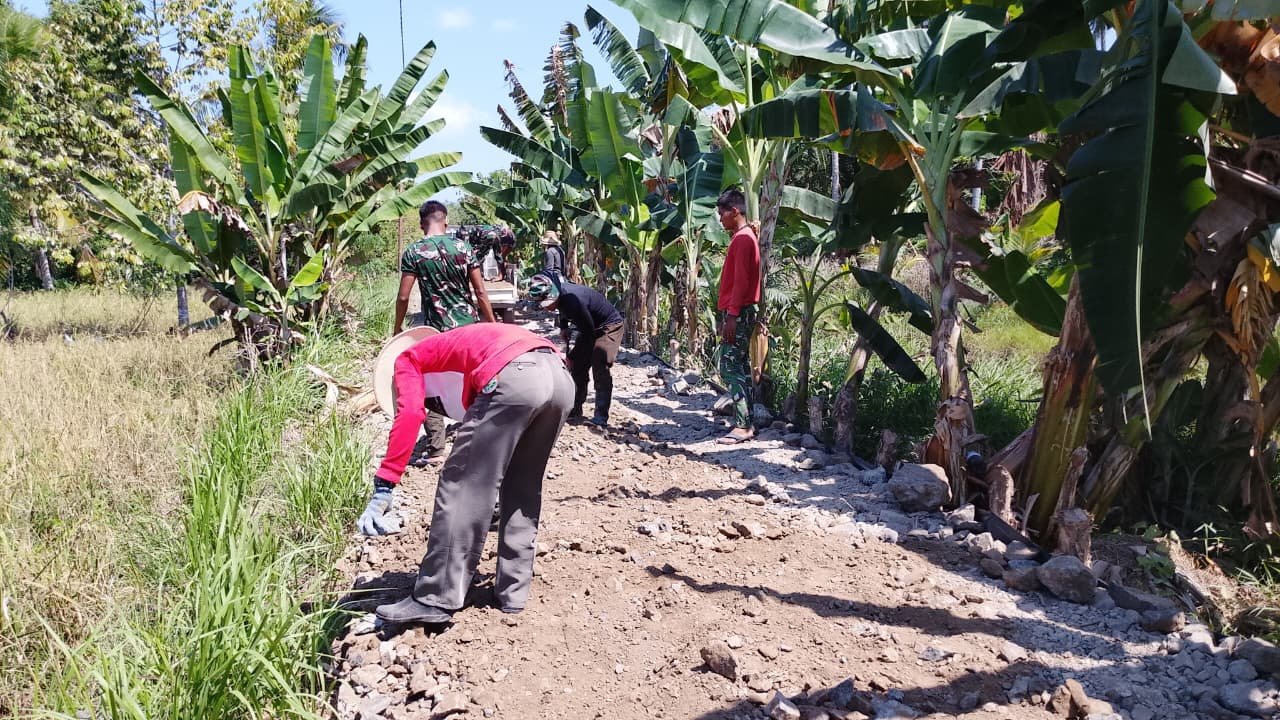 Pembangunan Jalan Pariwara, Masyarakat Desa Bandar Raya Dapatkan Dampak Positif