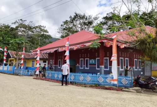 HUT Ke-81 RI, Satgas TMMD ke-129 Kodim 1407/Bone Hias Kantor Desa Pattuku