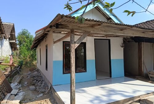 Pemulihan Rumah Ibu Saelah oleh Satgas TMMD Ke-129 di Bojonegoro
