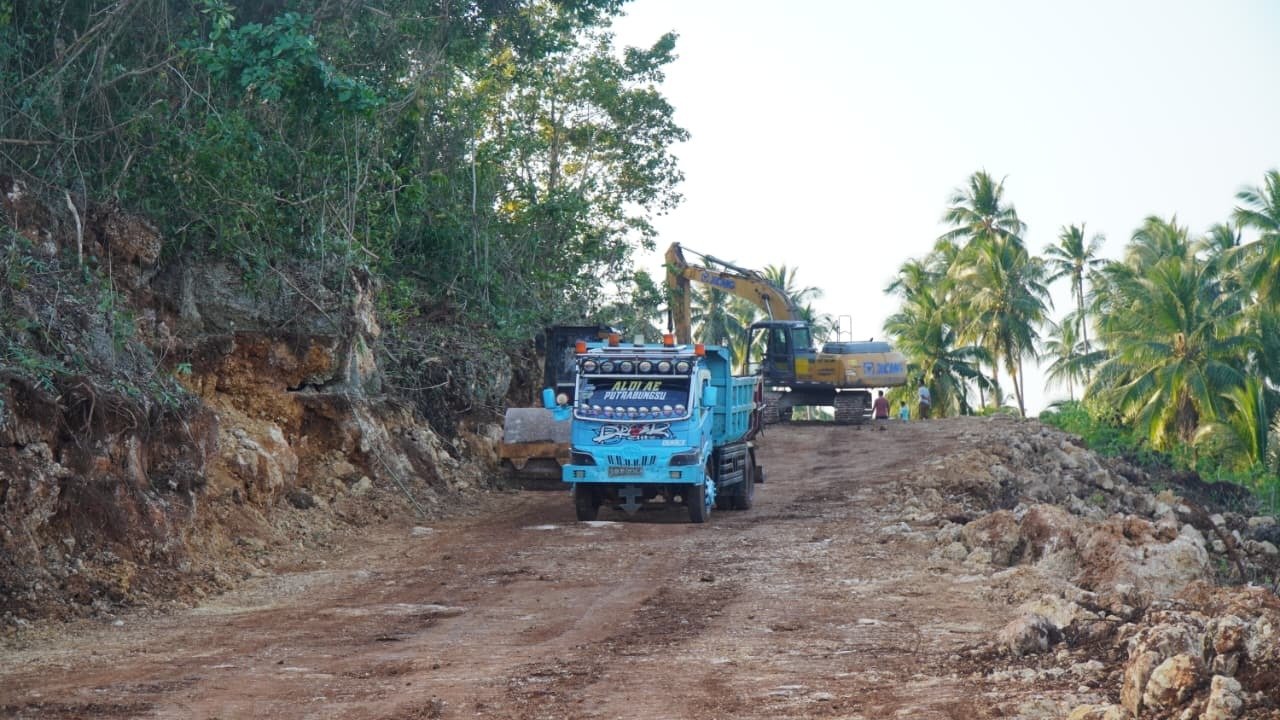 Kepulauan Umbele Kini Terhubung, Truk Sudah Bisa Melintas