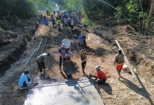 Kemajuan Proyek Rabat Beton Hingga 90 Persen, TMMD Ke-129 Kodim 1626/Bangli Terus Berjalan