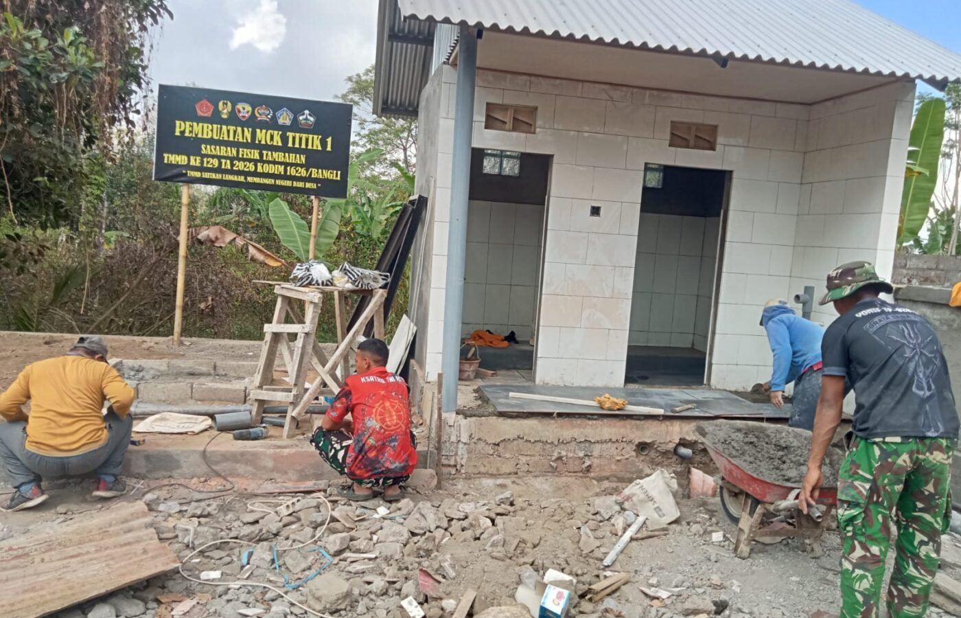 Proyek MCK di Desa Sekardadi Hampir Tuntas, Satgas TMMD Ke-129 Siapkan Fasilitas Berkelanjutan