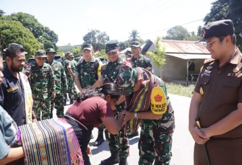 Penyambutan Tradisional untuk Tim Wasev TMMD 129 Kodim Belu