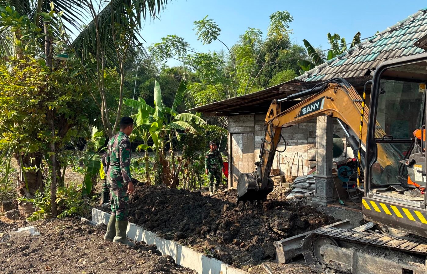 Penguatan Infrastruktur Air, Satgas TMMD Ke-129 Kodim 0813/Bojonegoro Fokus di Dusun Krebet