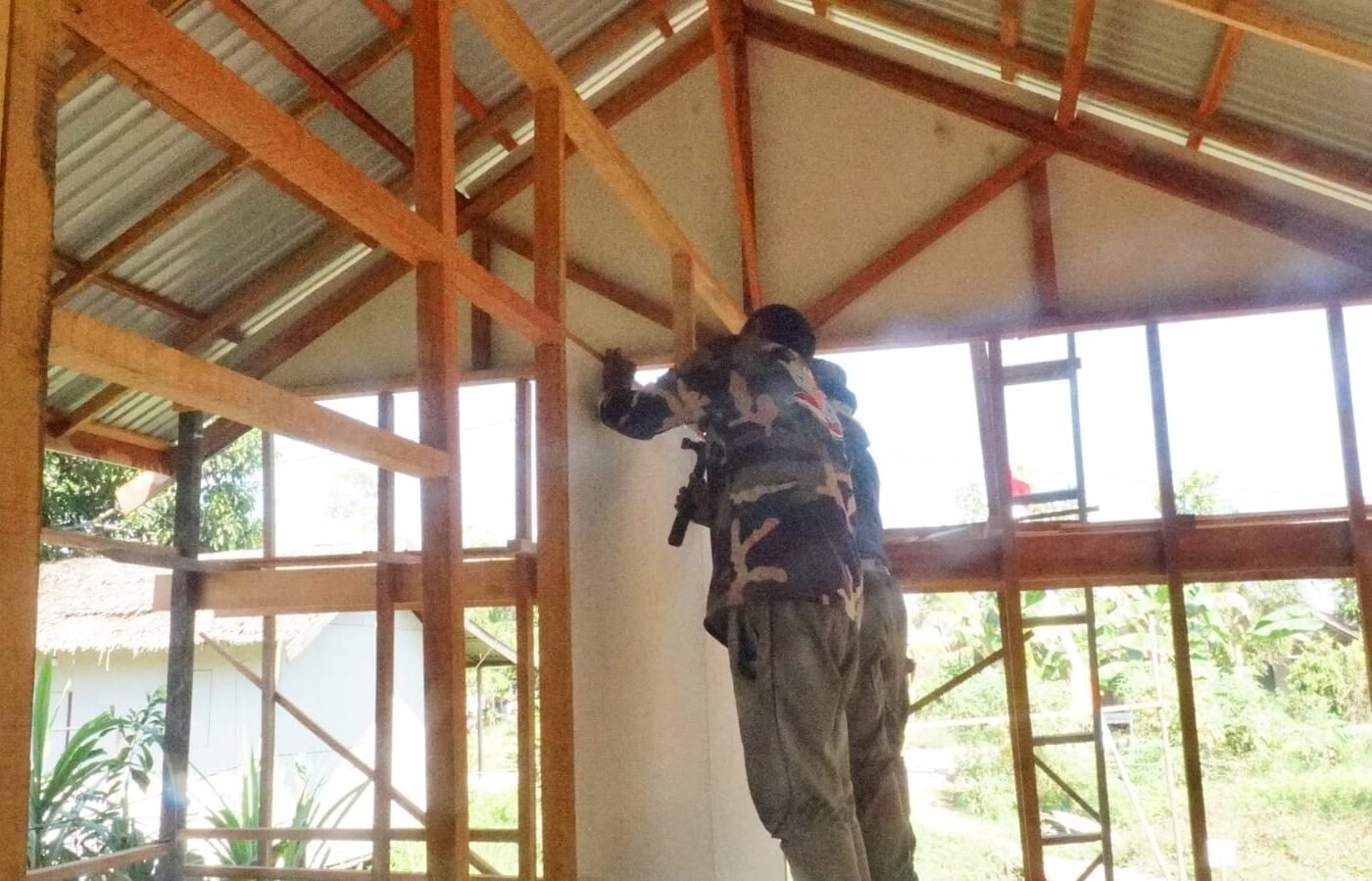 Kerja Sama Satgas TMMD dan Warga, Wujudkan Hunian yang Layak