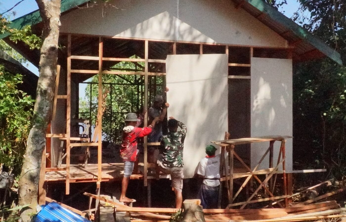 Kebersamaan Masyarakat dalam TMMD: Mewujudkan Hunian Sehat dan Layak