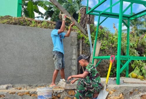 Kolaborasi Satgas TMMD dan Masyarakat dalam Penyediaan Air Bersih di Masjid Polewali