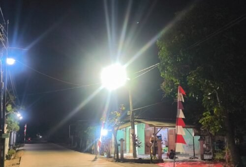TMMD ke-129 di Cirebon: Penerangan Jalan Umum untuk Masyarakat Desa Luwung Kencana
