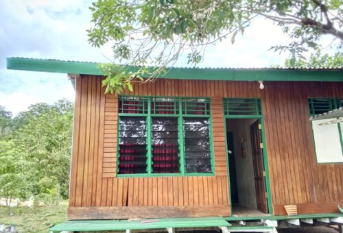 TNI Selesaikan Rehabilitasi Rumah Bapak Herman di TMMD Ke-129, Wujudkan Tempat Tinggal Layak di Kampung Sesor