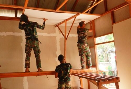 Sinergi Satgas TMMD dan Warga Wujudkan Pembangunan Rumah Layak Huni