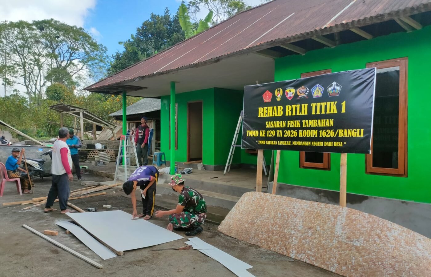 Rehabilitasi RTLH oleh TMMD Ke-129 Kodim 1626/Bangli, Dorong Kesejahteraan Warga