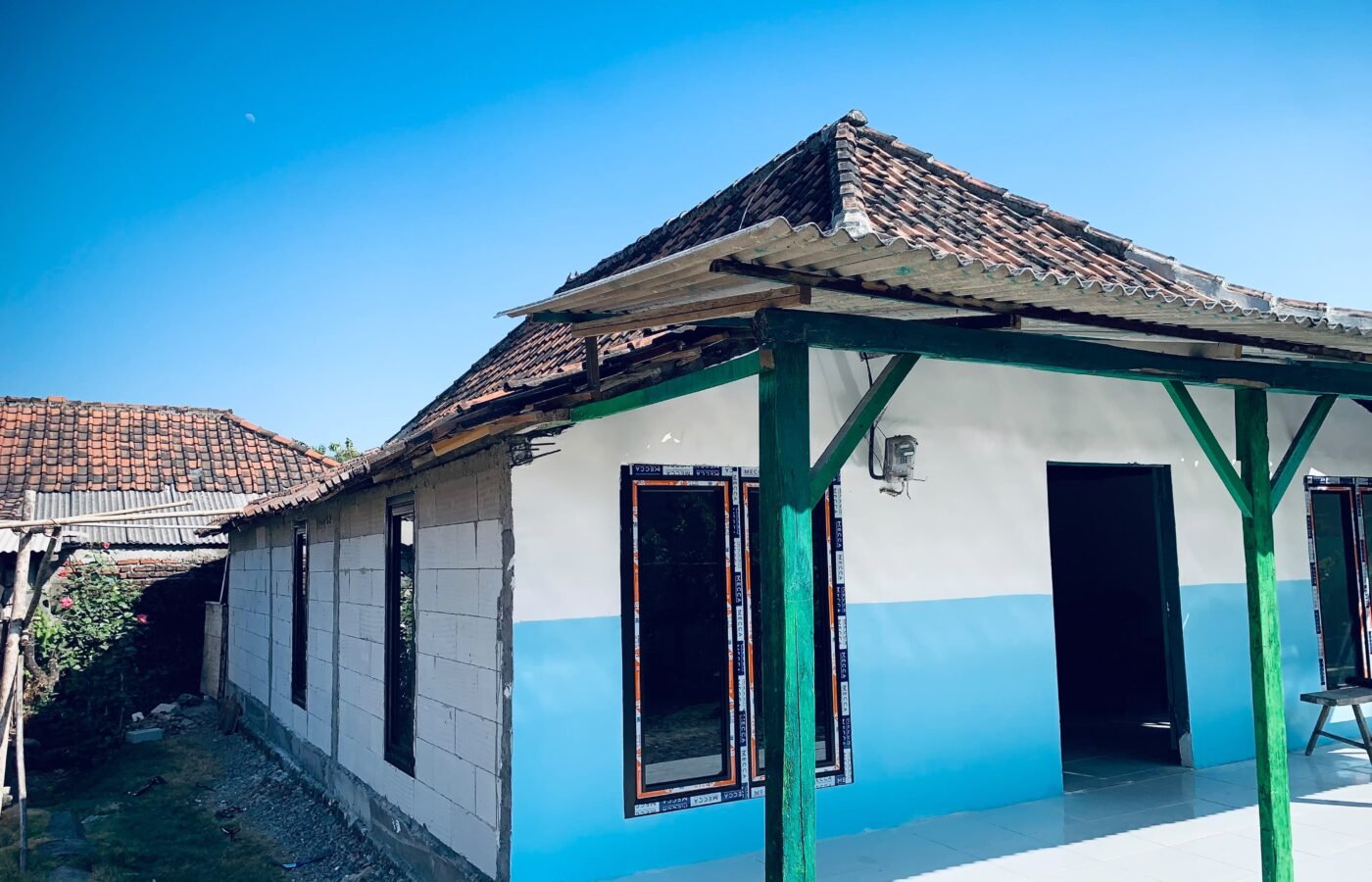 Sinergi Tim TMMD Kodim 0813/Bojonegoro Mempercepat Renovasi RTLH Bapak Samijan