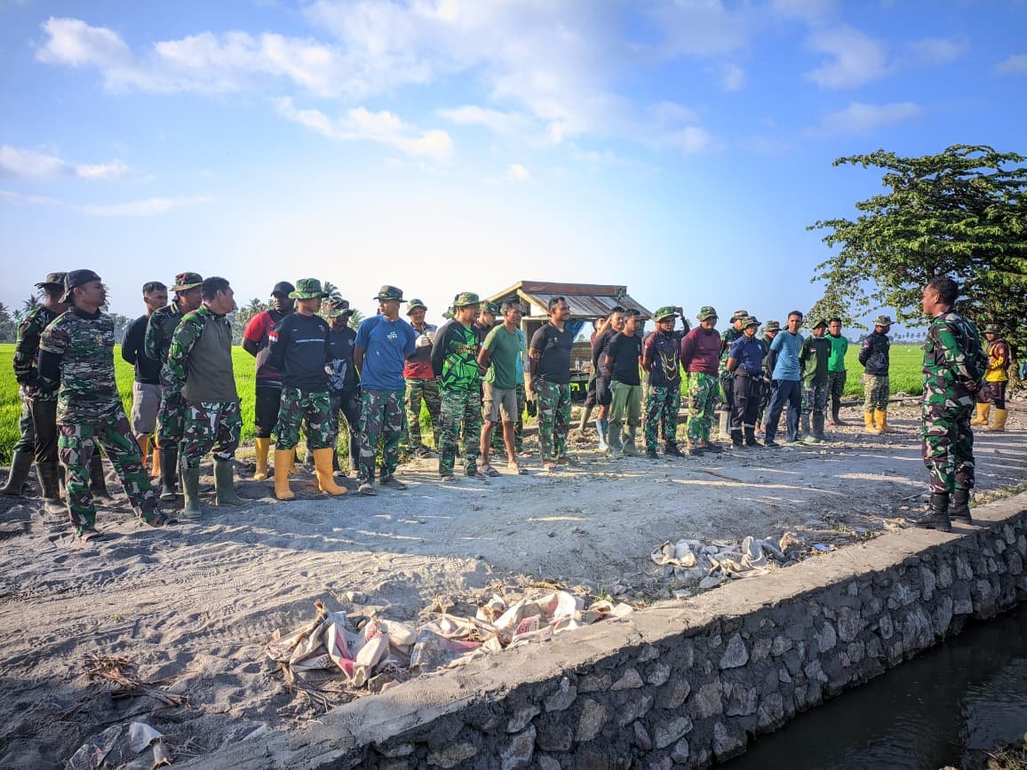Dedikasi Tanpa Henti, Satgas TMMD Ke-129 Kodim 1404/Pinrang Gelar Apel Pagi Pertama di Hari ke-18