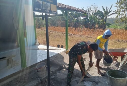 Pembangunan RTLH Bapak Kasiman di TMMD Ke-129 Kodim 0813/Bojonegoro
