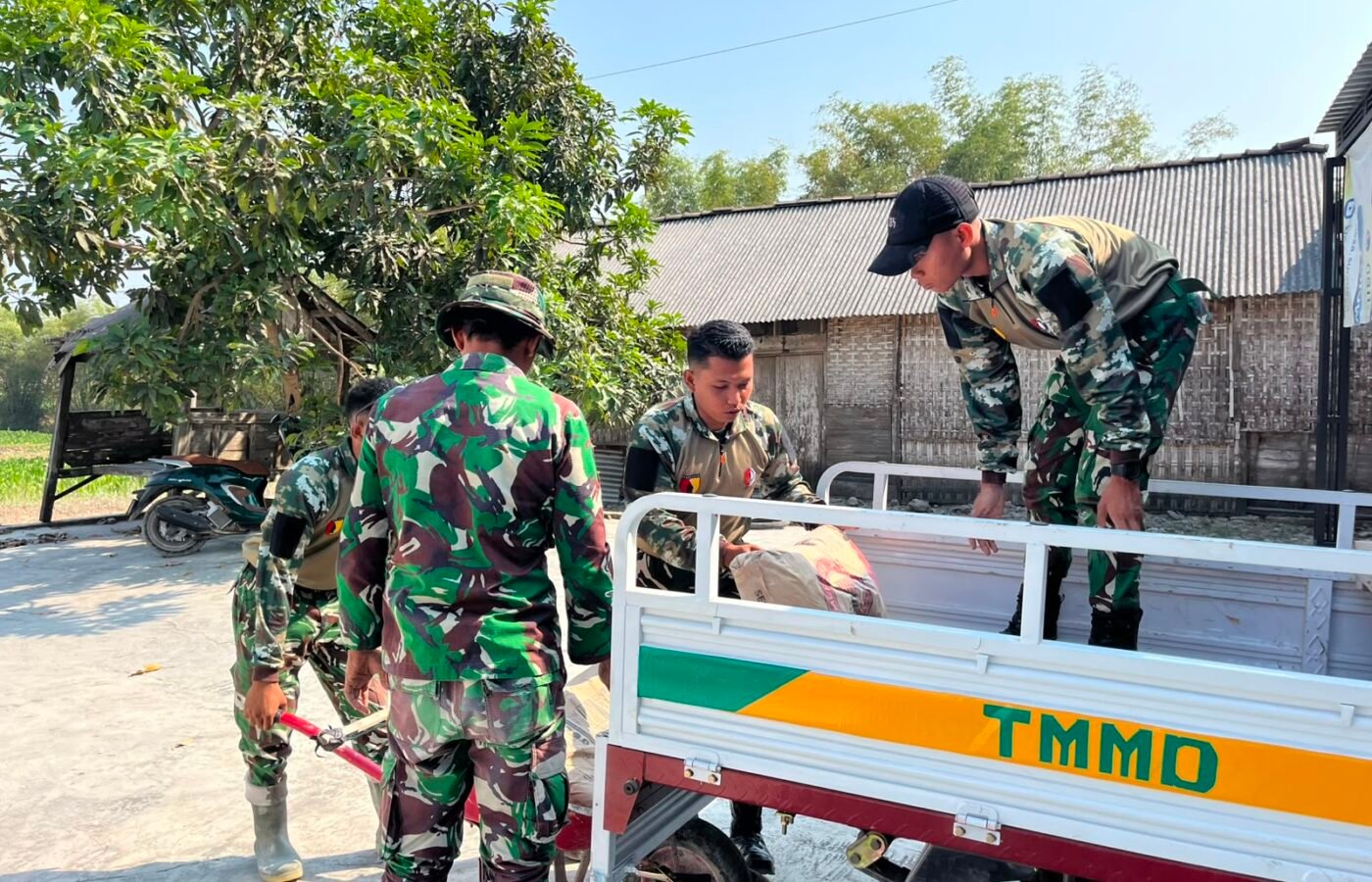 Peran Distribusi Bahan Bangunan dalam TMMD Ke-129