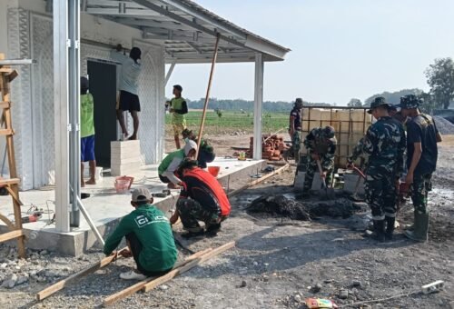 Kerja Sama Satgas TMMD dan Komunitas Lahirkan Musala dan MCK