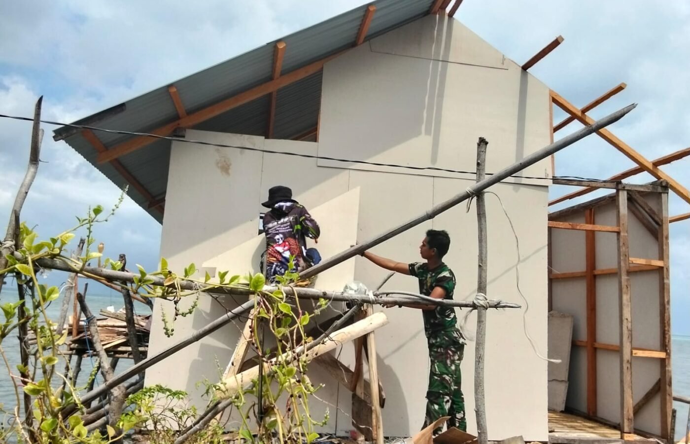 Kinerja Satgas TMMD Tetap Optimal, Proyek Renovasi RTLH Bapak Nardianto Digenjot