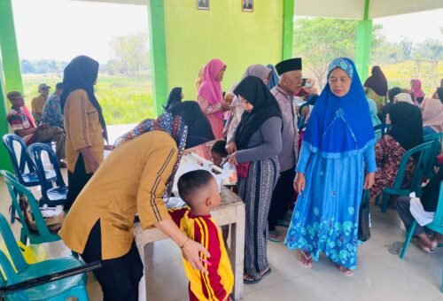 Kegiatan Posyandu Lansia di Balai Desa Kesongo dalam TMMD Ke-129