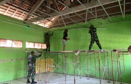 Upaya Mewujudkan Ruang Belajar Layak, TMMD 129 Bojonegoro Renovasi SD Kesongo