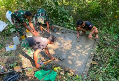Pembangunan Dudukan Tandon Air oleh Satgas TMMD Kodim 1407/Bone di Desa Pattuku