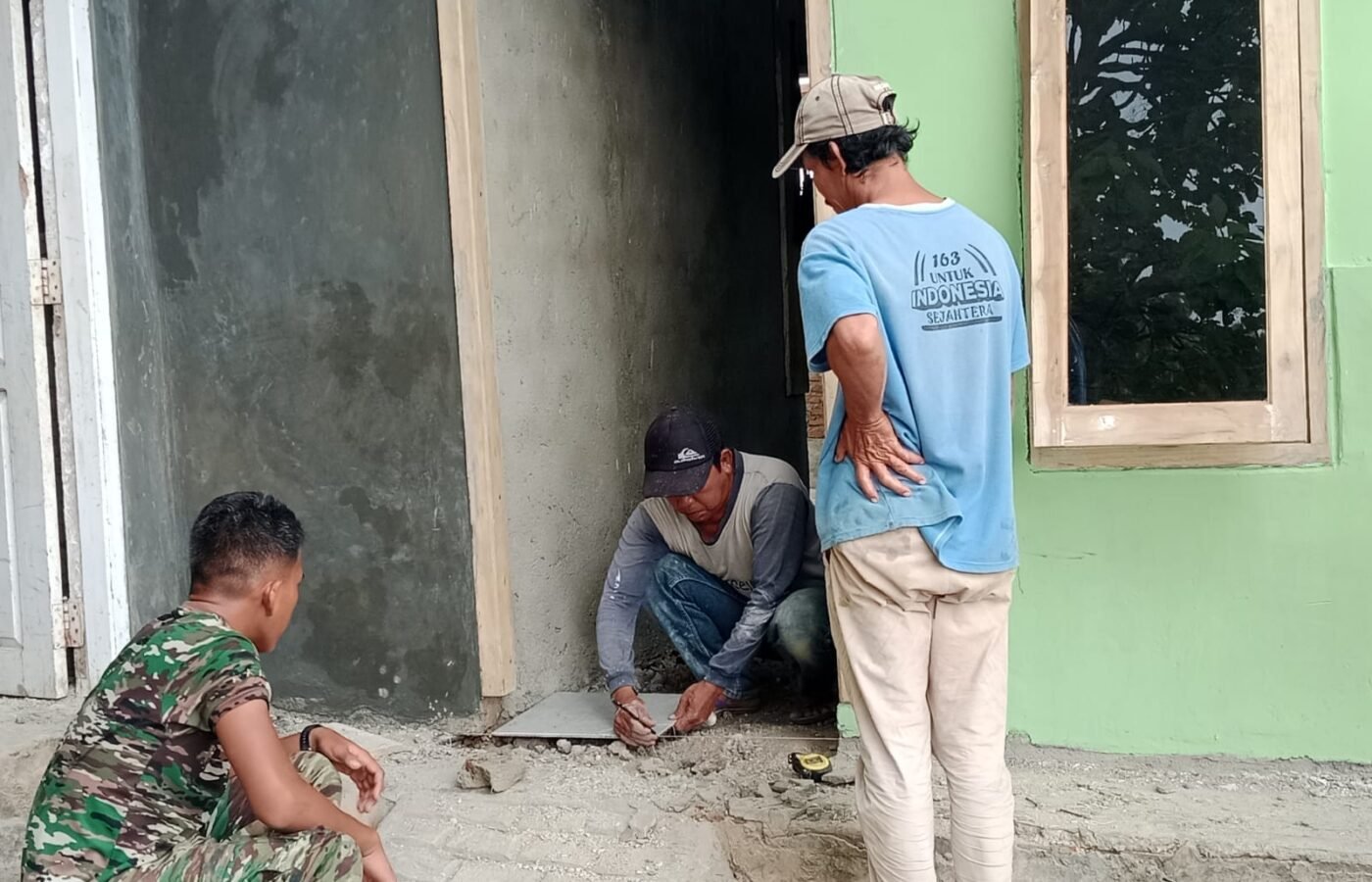 Pembangunan Rumah Ibu Nur Hayati Dimulai Melalui Program TMMD Ke-129