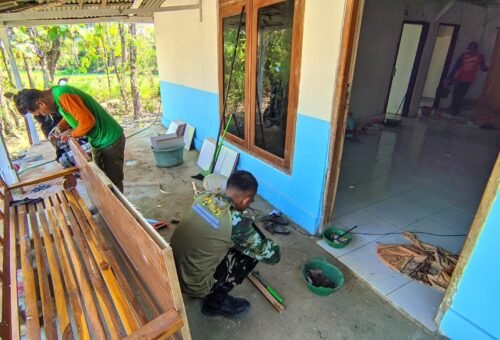 Kolaborasi Harmonis: Satgas TMMD 129 Bojonegoro Bersama Warga Kesongo Wujudkan Impian Ibu Jasmiati