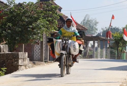 Perubahan Positif: Jalan Beton TMMD 129 di Kesongo Bawa Harapan Baru