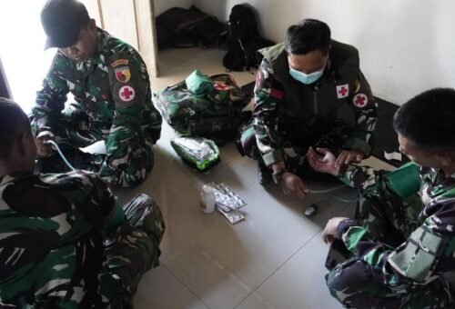 Keberlangsungan Pembangunan Melalui Kesehatan Tim TMMD 129 Bojonegoro