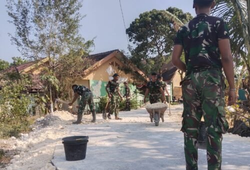 Semangat Kerja Satgas TMMD 129 Bojonegoro untuk Masyarakat Kesongo