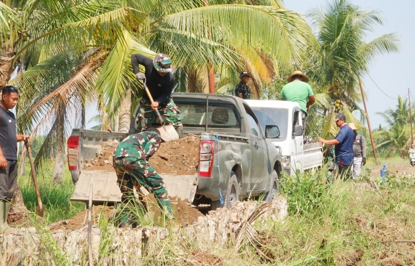 Pembangunan Jalan di Desa Bandar Raya Dikebut oleh Satgas TMMD