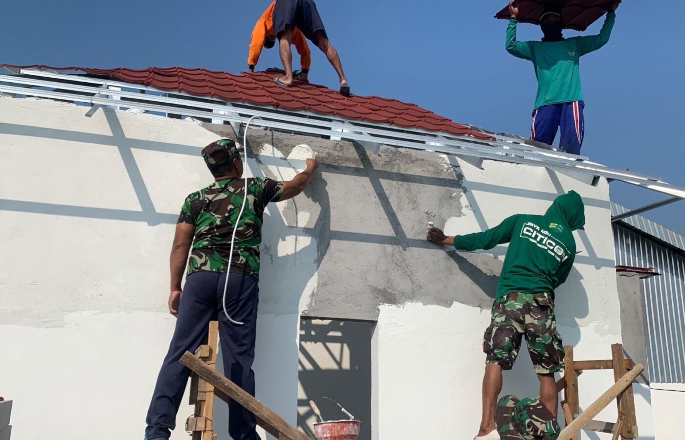 Sinergi TNI dan Warga Kesongo: Membangun Rumah Ibadah di Tapak Perbatasan
