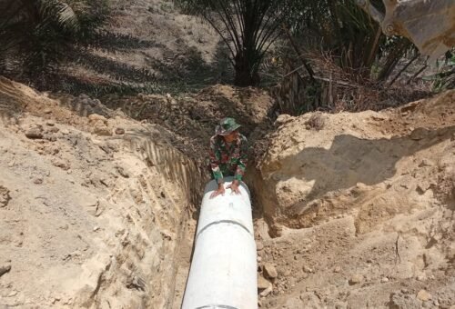 Tingkatkan Kualitas Jalan, Satgas TMMD 129 Bangka Perbaiki Sistem Drainase