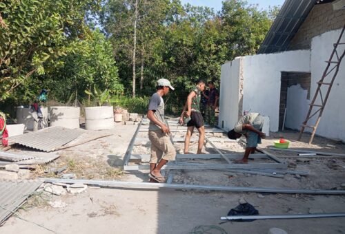 Kolaborasi TNI dan Warga dalam Rehabilitasi RTLH Bapak Ardiansyah di TMMD 129 Bangka