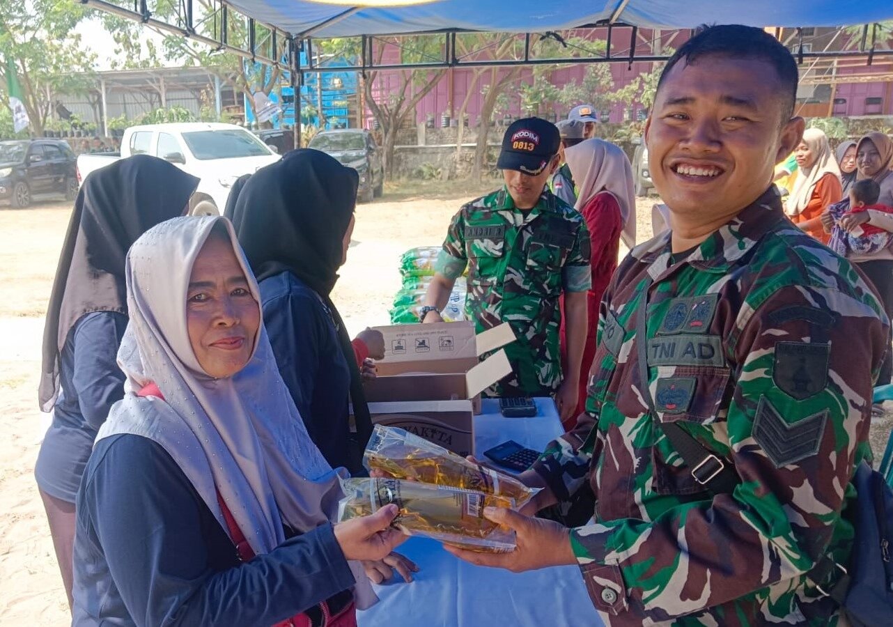 Keceriaan Bersama: Bazar TMMD 129 Bojonegoro di Desa Kesongo