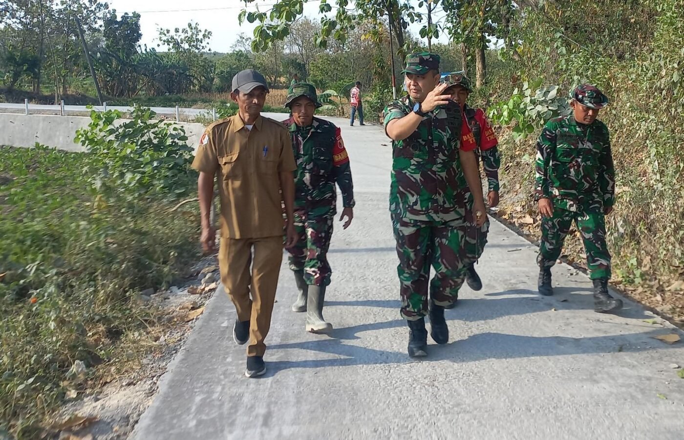 Membangun Masa Depan: Jalan Beton TMMD 129 di Kedungpandan Bojonegoro