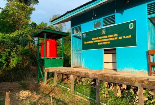 Meningkatkan Akses Air Bersih, TMMD Kodim 1206/Putussibau Luncurkan Sumur Bor untuk Sekolah